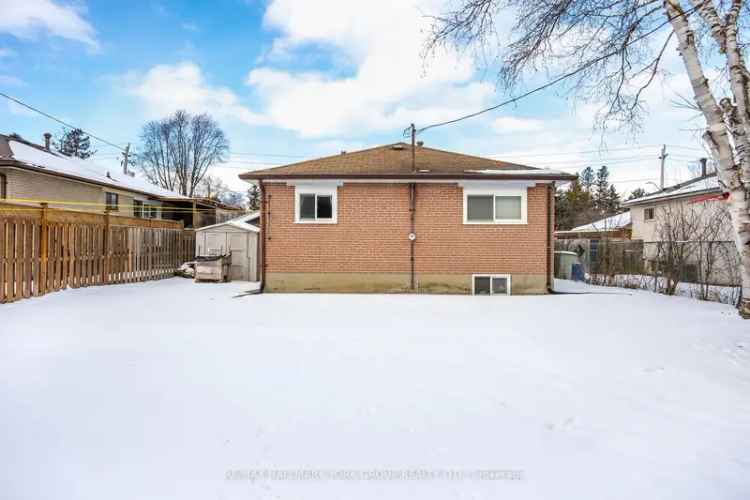 House For Sale in Aurora, Ontario