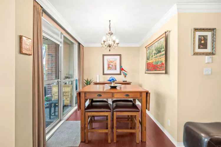 100 1111 HARO Street in Vancouver: West End VW Townhouse for sale in “ELEVEN ELEVEN HARO” (Vancouver West)  : MLS®# R2937421