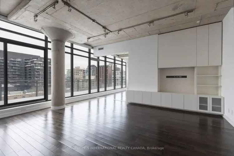 Buy Loft in King West with Modern Design and Luxury Features