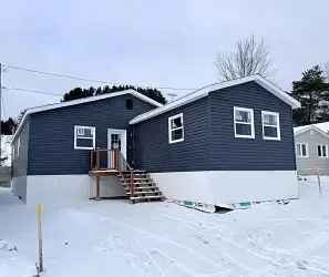 Renovated 3-Bedroom Home in Edmundston