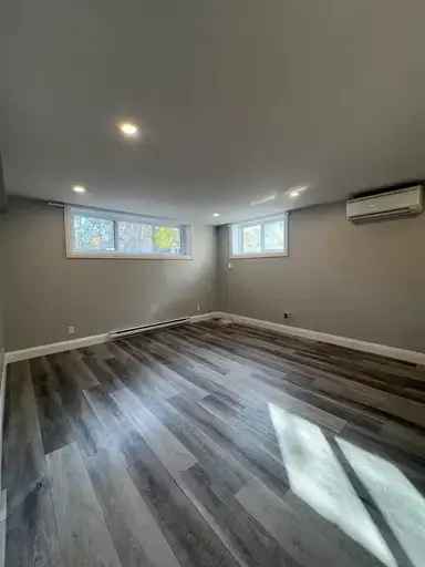 218 Devonshire Place - -  in Ottawa