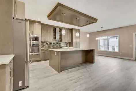 4 rooms apartment of 259 m² in Calgary