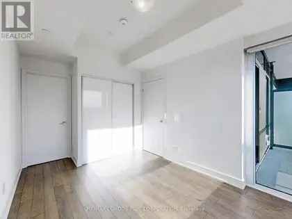 1 room apartment of 100 m² in Toronto