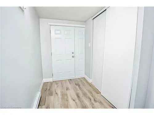 Renovated End Unit House For Sale in Mississauga