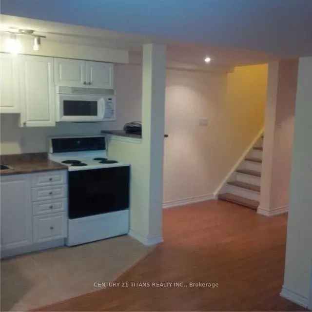 House For Sale in Mississauga, Ontario