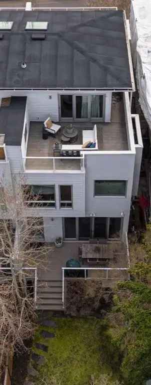 Luxury Richmond South Calgary Home 3100 sq ft Sub Zero Wolf Appliances Rooftop Terrace