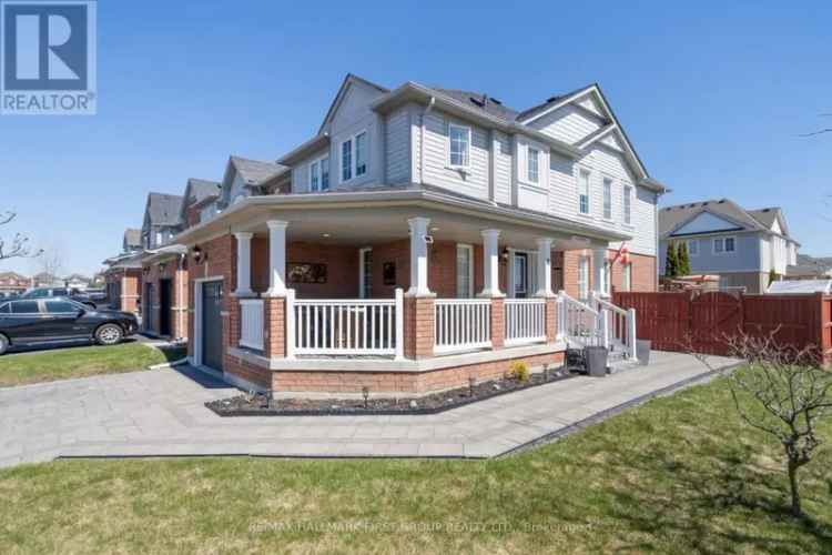 Stunning 3 Bed 4 Bath Townhome in Bowmanville