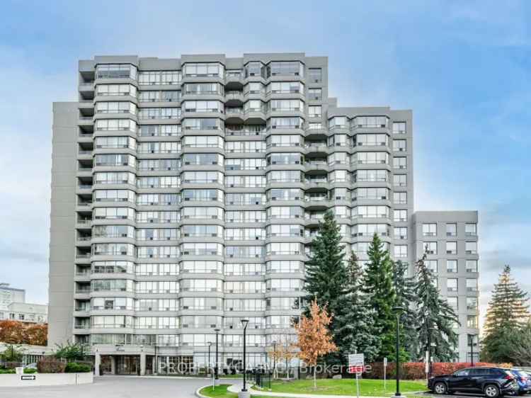 Condo For Sale in Vaughan, Ontario