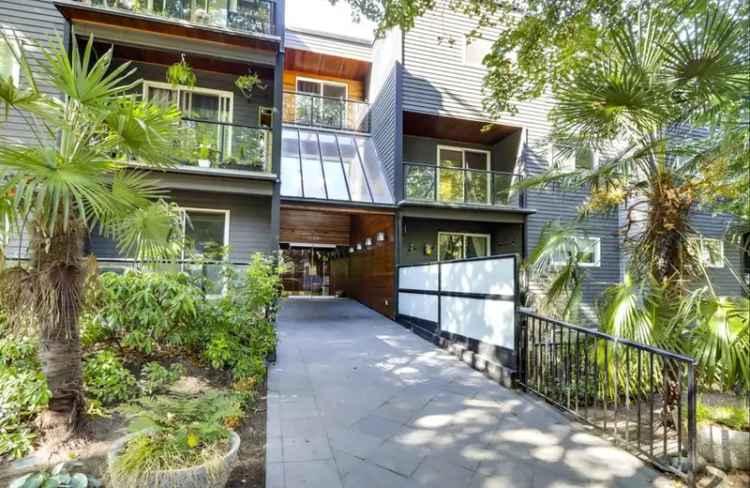 House For Sale in 1550, Barclay Street, Vancouver, British Columbia