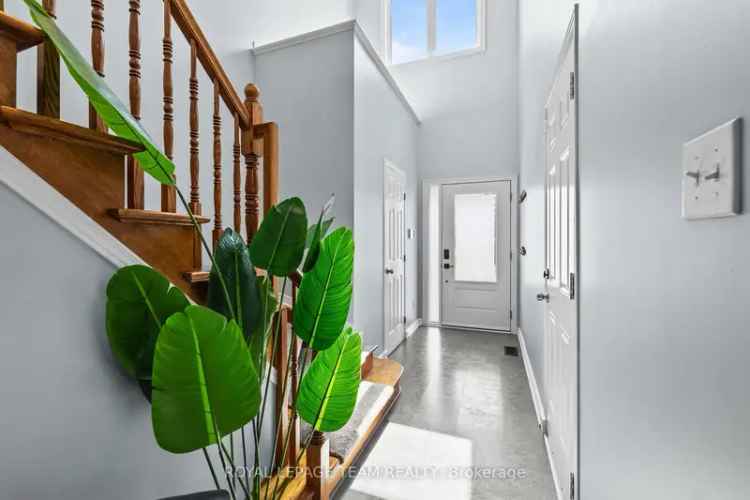 Barrhaven Corner Lot Home 4 Beds 100k Upgrades