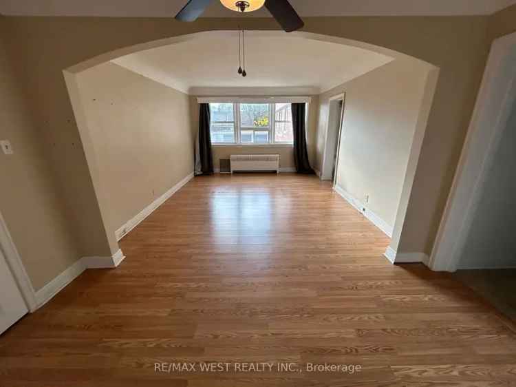 Condo For Sale in Hamilton, Ontario