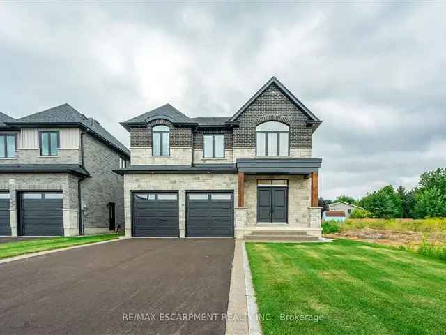 House For Sale in Cayuga, Ontario