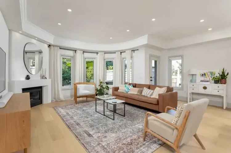 3 Bed 4 Bath House Oakville July 1 2025