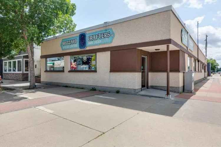 Retail For Sale in Ponoka, Alberta