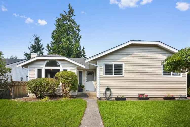 Ocean Bluff Rancher 3 Bed 2 Bath 1585 sq ft