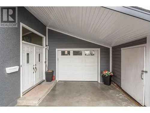 House For Sale In Glenmore - Clifton - Dilworth, Kelowna, British Columbia