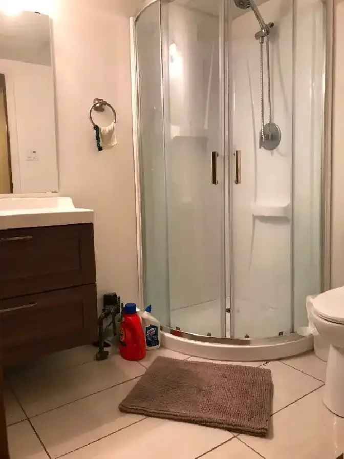 Room for student rent "University Manitoba" Nov 1st