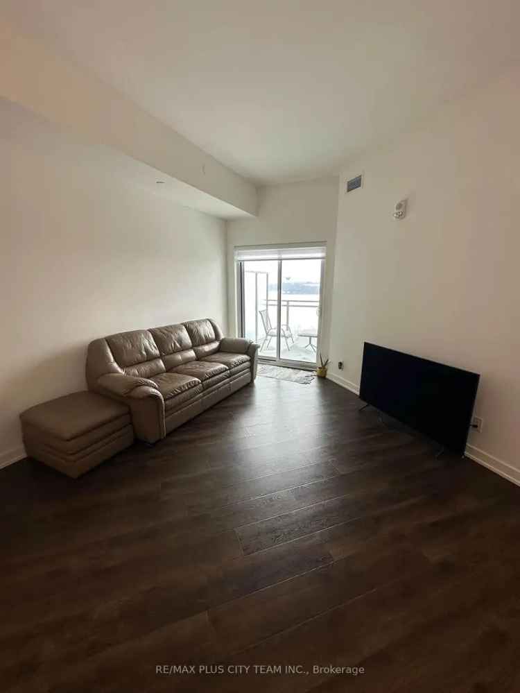 Buy 2 Bedroom Lake View Condominium in Barrie with Modern Amenities