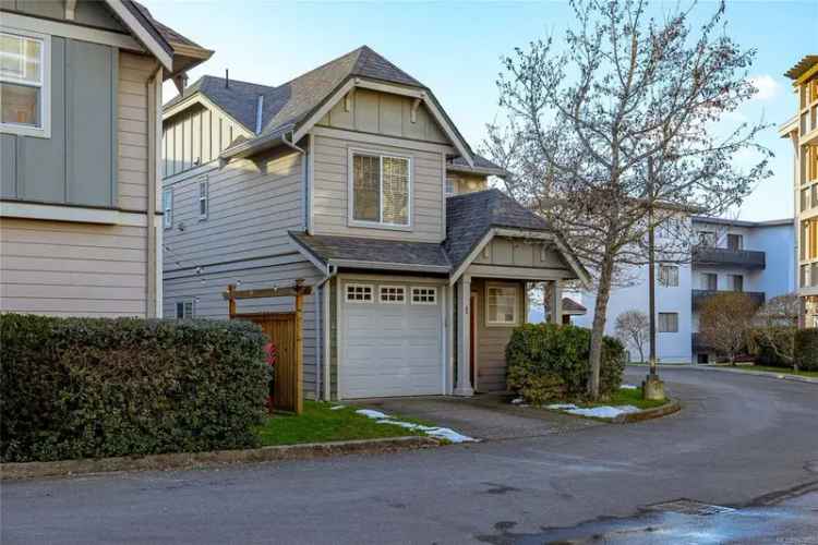 2007-Built Townhome: 3 Beds, 3 Baths, Open Concept