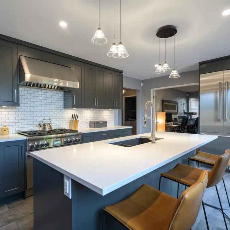 4-Bedroom West Coast Contemporary Home for Sale