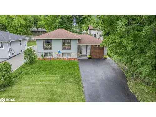 House For Sale In Barrie, Ontario