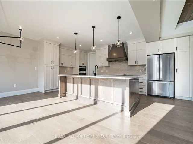 Luxury Bungaloft Home in Elora's South River