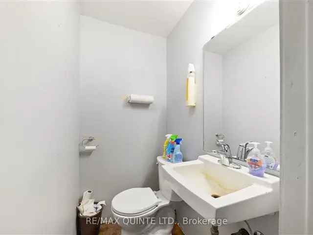 House For Sale in Belleville, Ontario