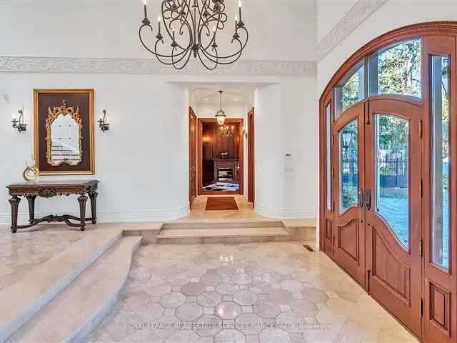 Luxurious St Andrew Home: Elegance, Privacy & Entertainment