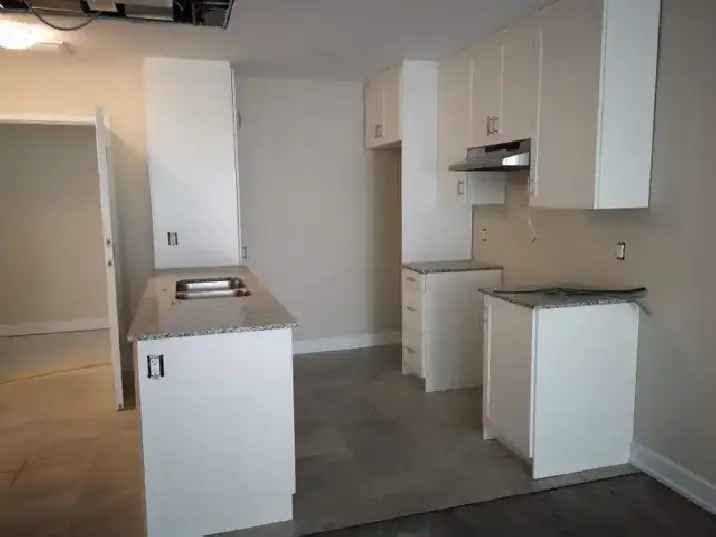 1 Bedroom Apartment Russell ON June 1st 2025
