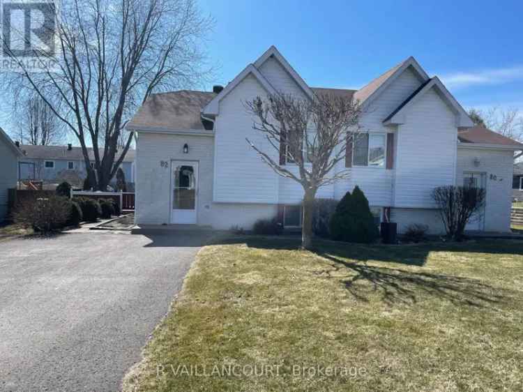 2 Bed Semi-Detached Home in Alexandria 1750 sq ft