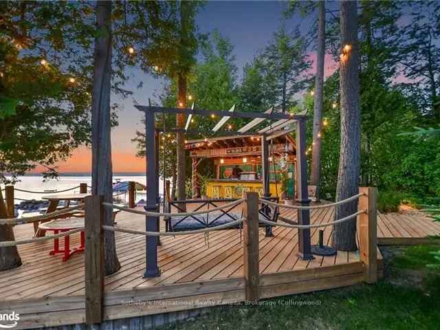 Luxury Waterfront Home Georgian Bay 5300 sq ft 6 Bedrooms