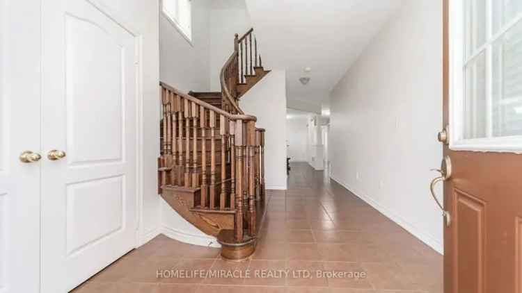 House For Sale in Brampton, Ontario