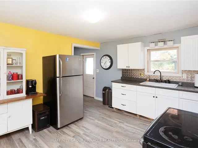 House For Sale in Kawartha Lakes, Ontario