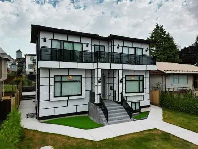 A $3,325,000.00 House/Single Family with 8 bedrooms in South Slope, Burnaby South