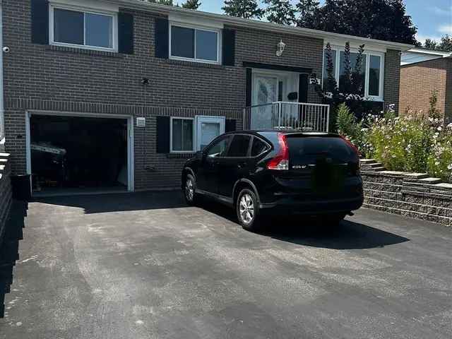 3 Bedroom Detached Home Near Gage Park Brampton