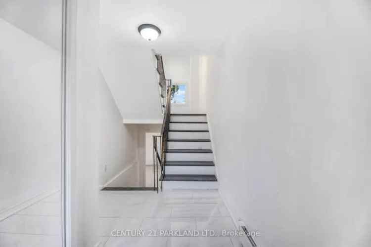 4 Bedroom Townhouse in Cookville - Modern, Renovated, Family Home