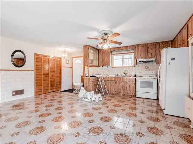 House For Sale in Georgina, Ontario