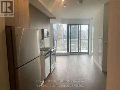 1 Bedroom Apartment in Toronto 101m2 Downtown Available March 1