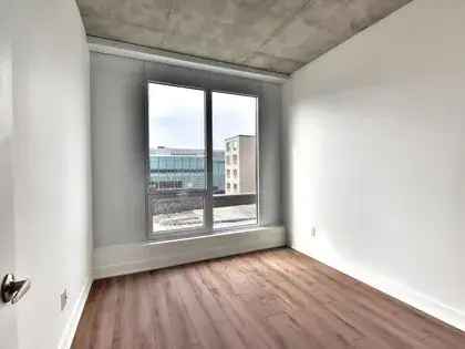 1 room apartment of 53 m² in Montreal