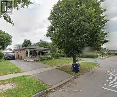 4+2 Bedroom Detached Bungalow with Double Garage and Finished Basement