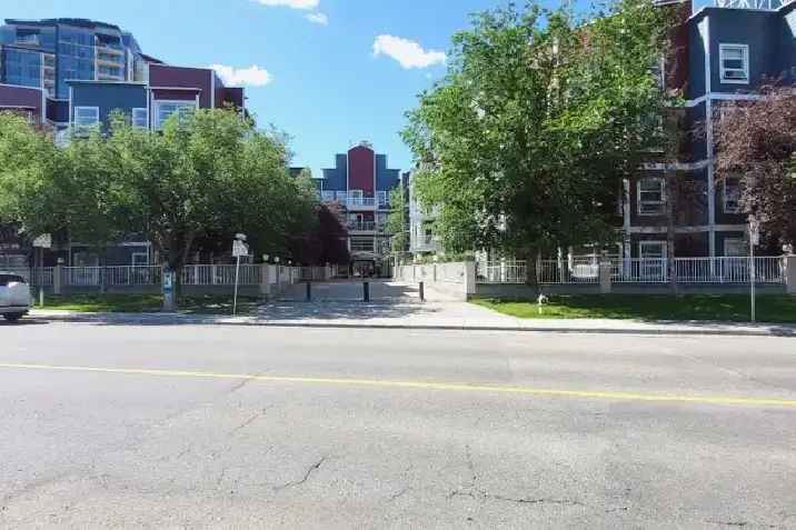 Executive Riverfront Condo for Rent in Downtown Calgary