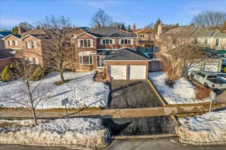 House For Sale in 1404, White Oaks Boulevard, Oakville, Ontario