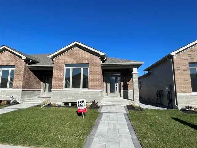 Modern Bungalow Townhome with 2-Car Garage and Private Courtyard