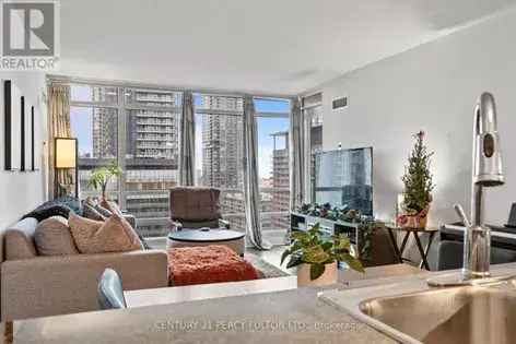 2 Bedroom 2 Bathroom Suite in Toronto - Luxury Living