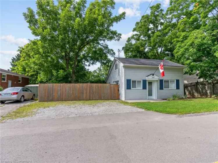 House For Sale in Caledonia, Ontario