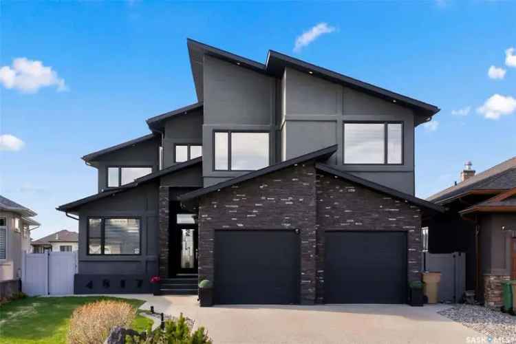 Luxury Executive Home in Harbour Landing