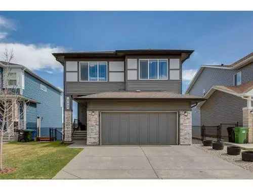 House For Sale In Pine Creek, Calgary, Alberta