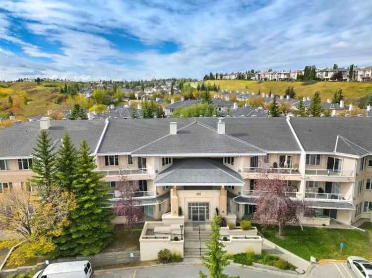 Buy Condo in Edgemont with Two Bedrooms and Modern Kitchen