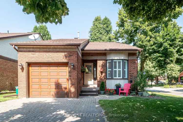 House For Sale in New Tecumseth, Ontario