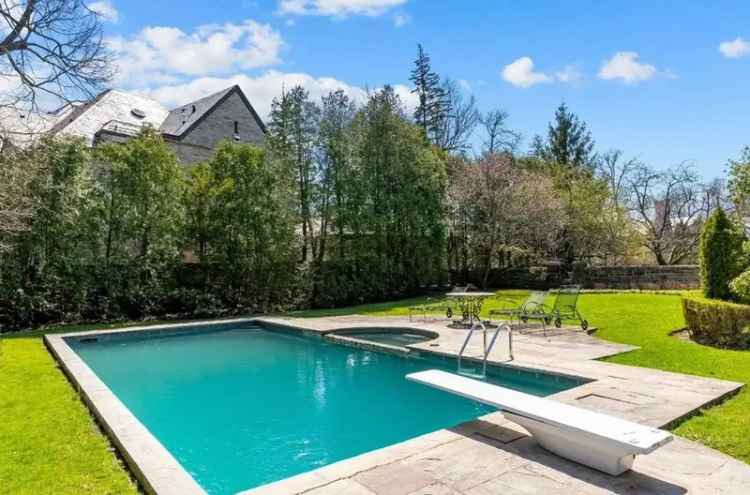 This $17.2M Toronto Mansion Looks Straight Out of a Fairytale